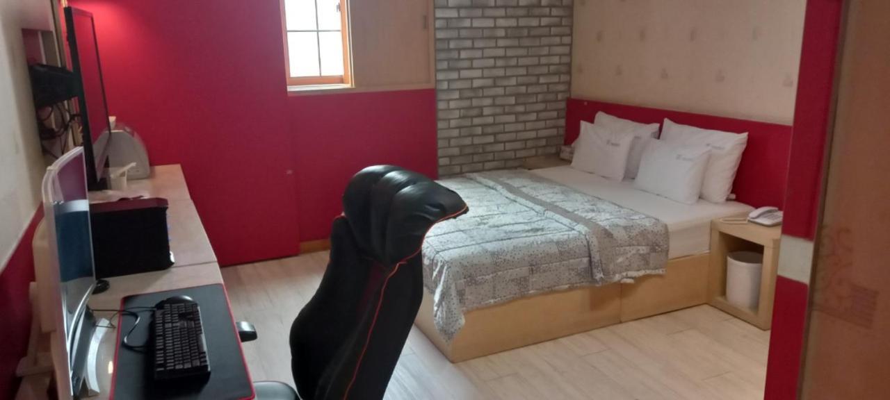 Design Motel T Ilsan Ni Exterior foto